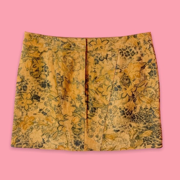 Leather Printed Skirt - Picture 3 of 4